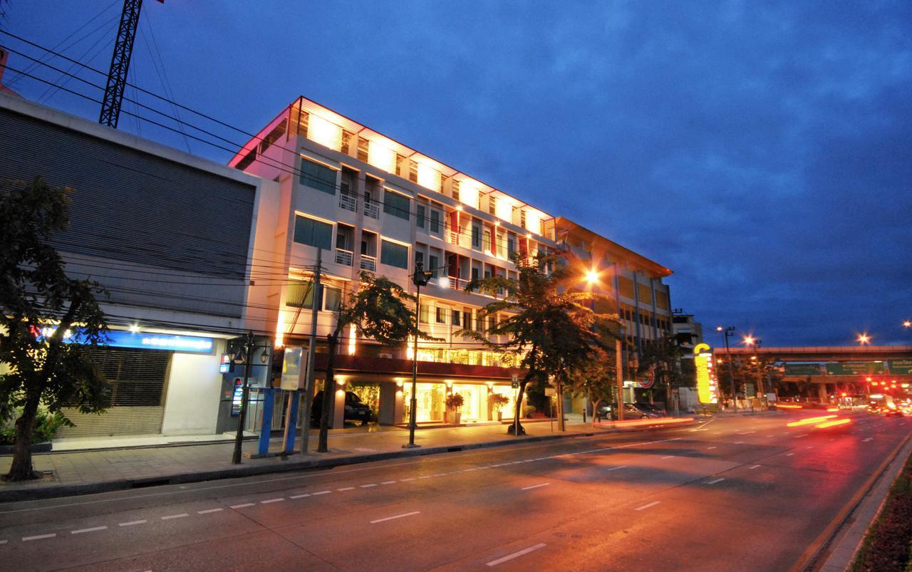 Bangkok Loft Inn Exterior photo